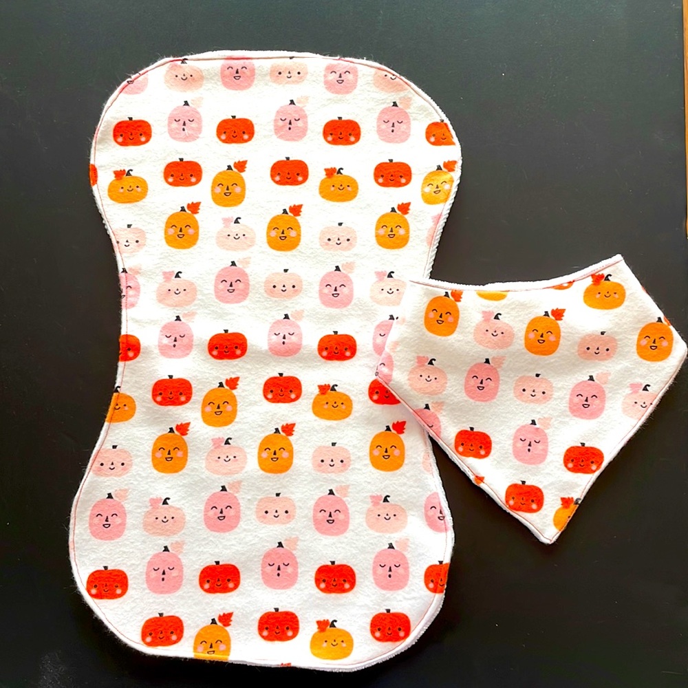 🎃👶🏼New Homemade Baby Newborn Burp Cloth with Bib Halloween Pumpkins
